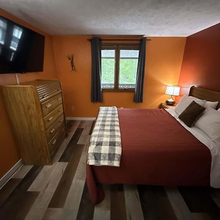 Boyne Falls Boyne Mountain Condo -Sleeps 12 מראה חיצוני תמונה