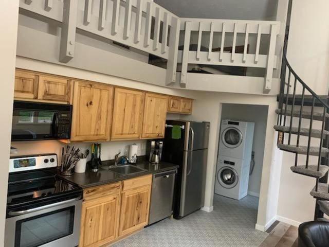 Boyne Falls Boyne Mountain Condo -Sleeps 12 מראה חיצוני תמונה