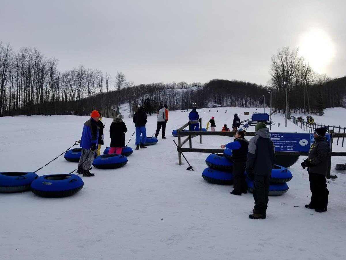 Boyne Falls Boyne Mountain Condo -Sleeps 12 מראה חיצוני תמונה