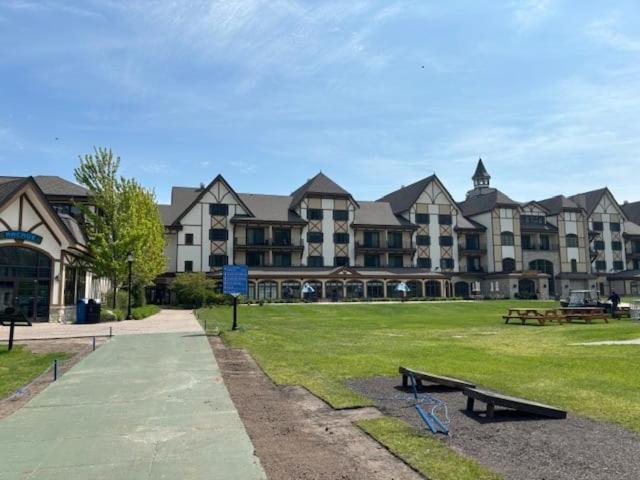 Boyne Falls Boyne Mountain Condo -Sleeps 12 מראה חיצוני תמונה