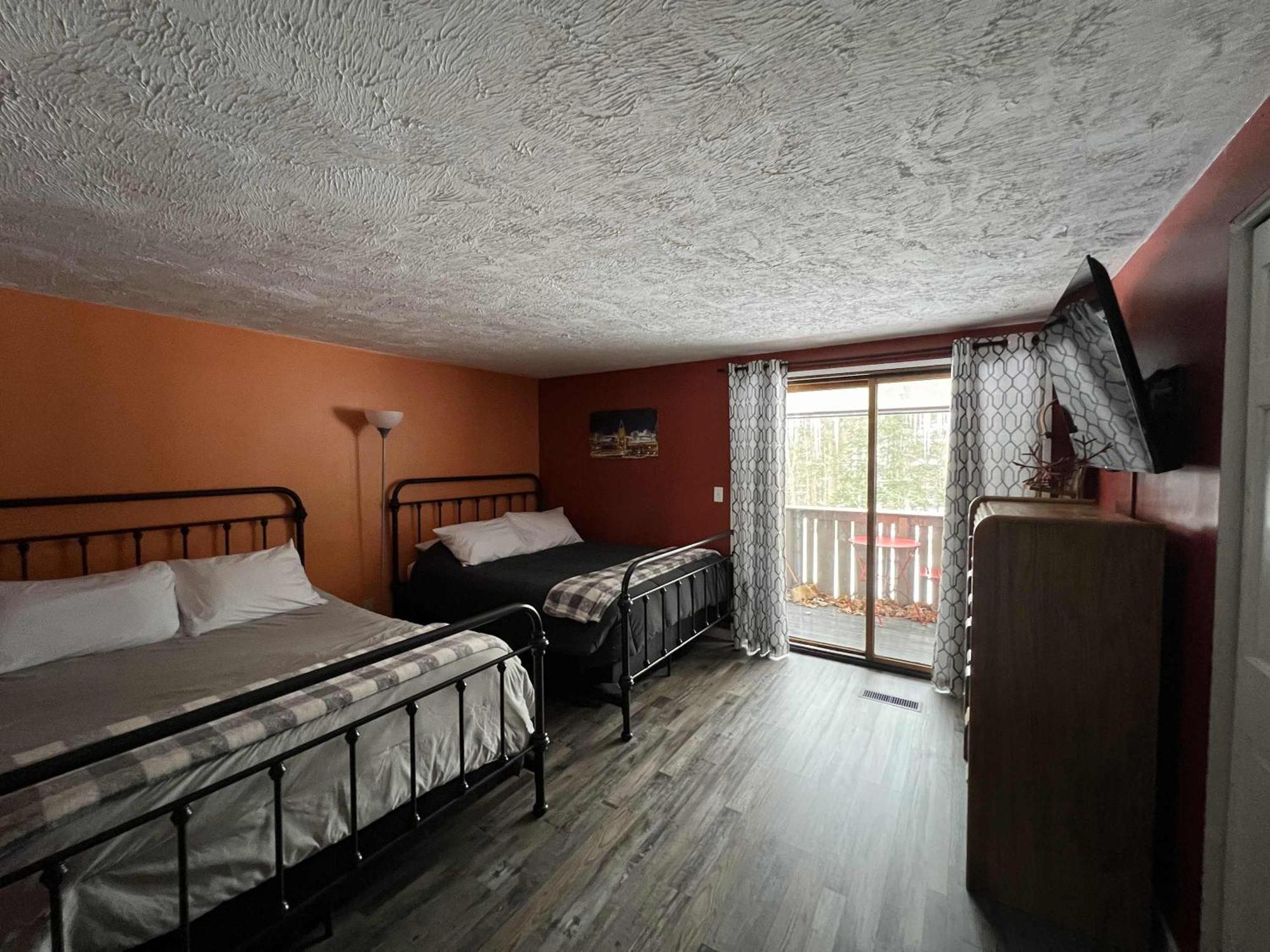 Boyne Falls Boyne Mountain Condo -Sleeps 12 מראה חיצוני תמונה